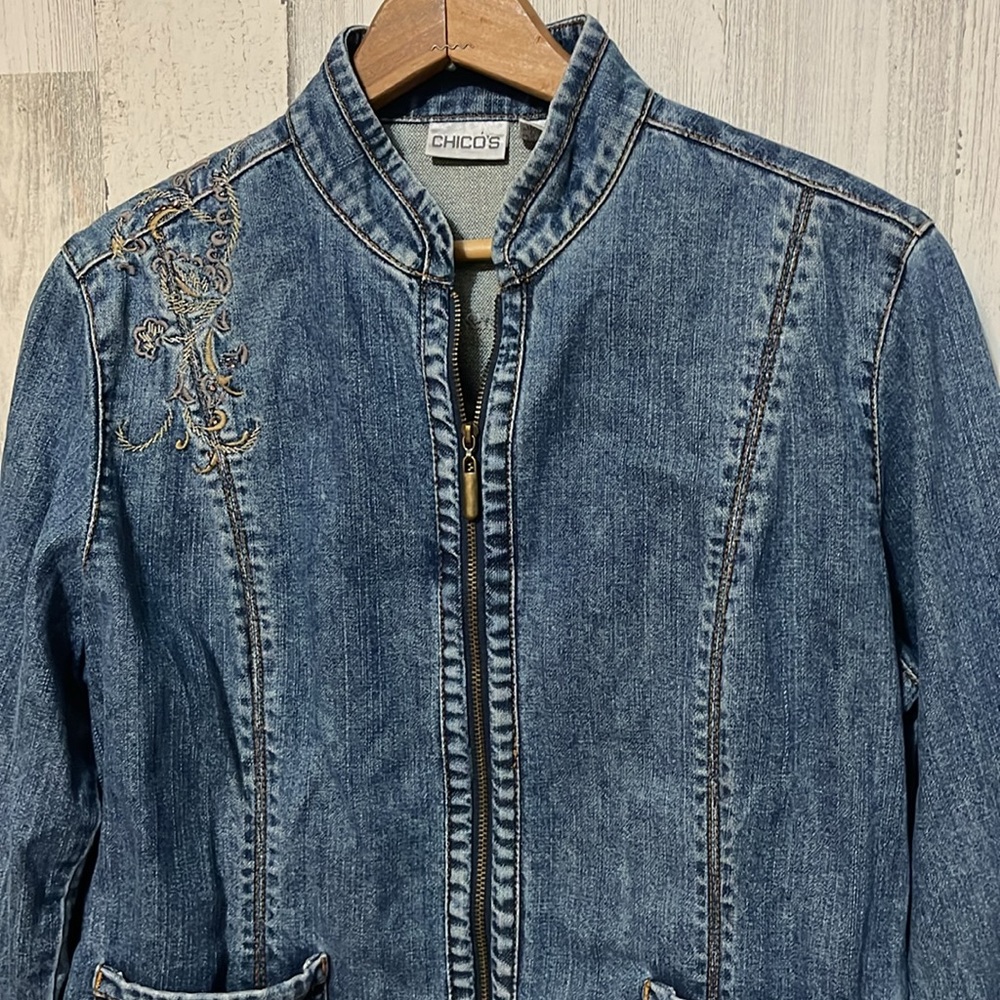 Z5 Chicos blue jean jacket paisley flower embroidery design pockets long sleeve - Picture 2 of 8